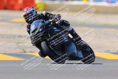 media/Oct-09-2022-SoCal Trackdays (Sun) [[95640aeeb6]]/Turn 2 (1110am)/